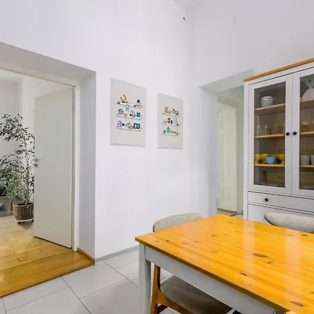 公寓 Plac Grunwaldzki Cosy By Bookinghost